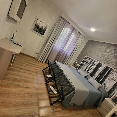 Illuvia 2 Affitta Camere Cornaredo Exterior photo